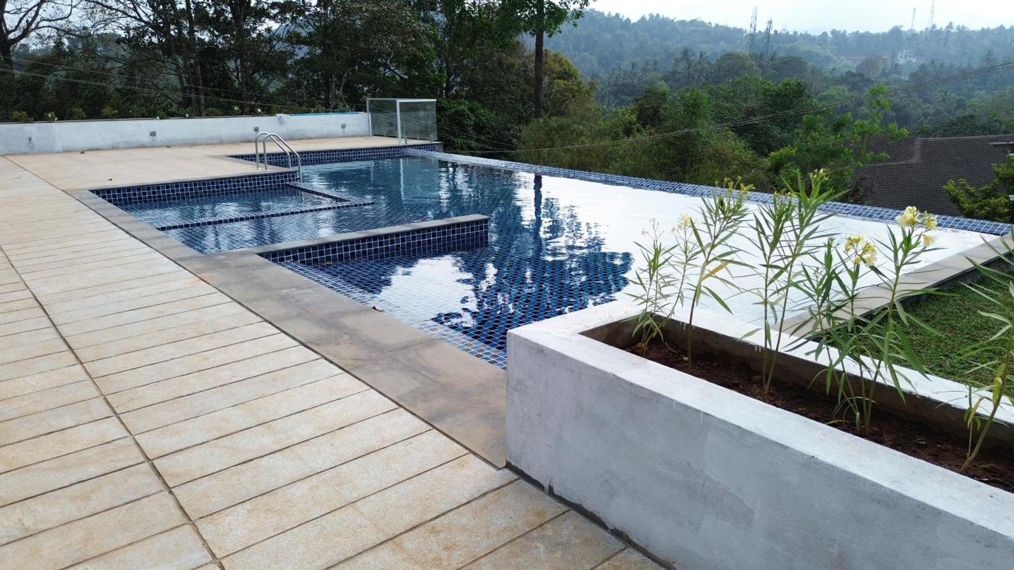 Tarang Holiday Homes ไวทีรี ภายนอก รูปภาพ