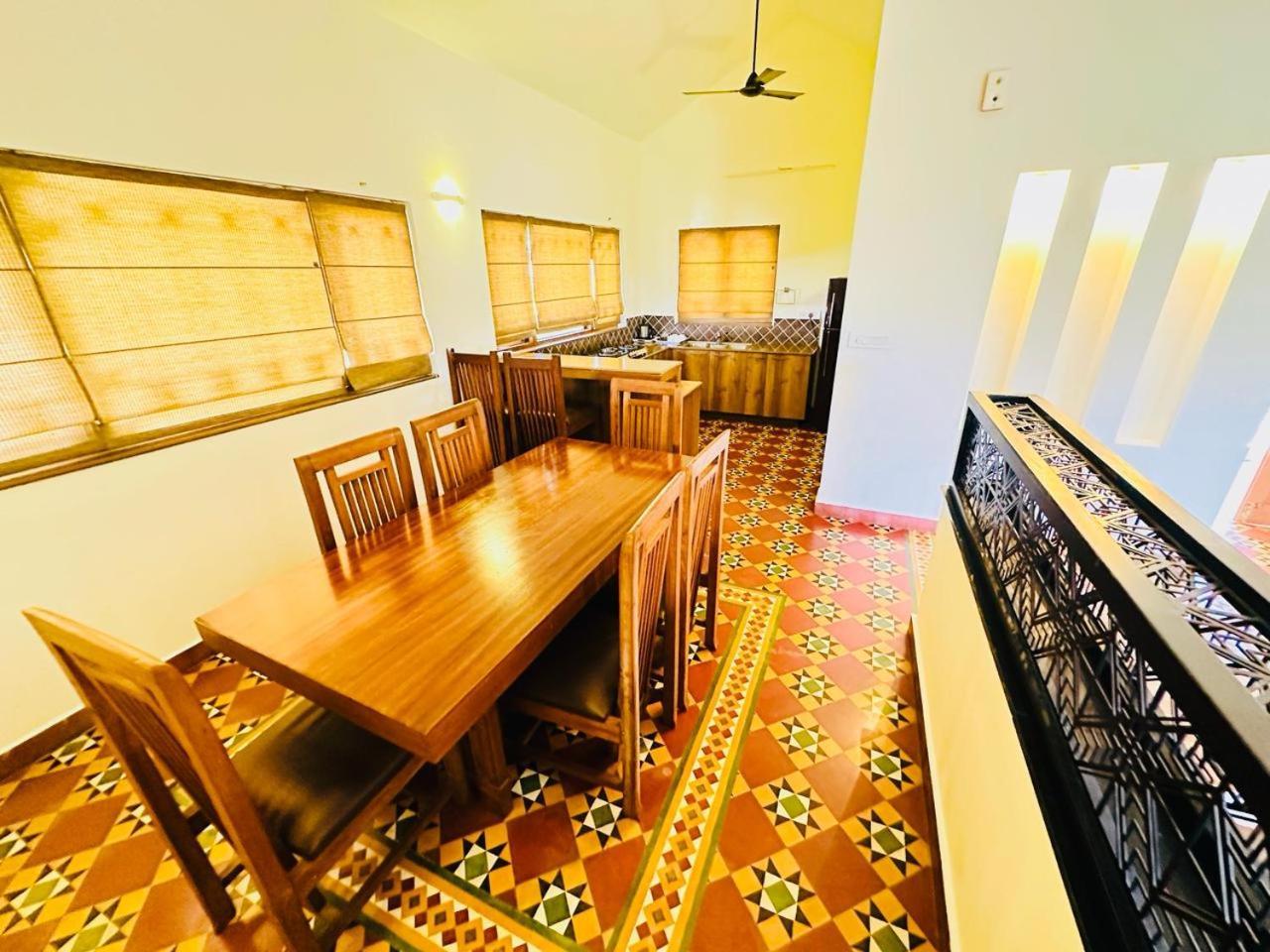 Tarang Holiday Homes ไวทีรี ภายนอก รูปภาพ