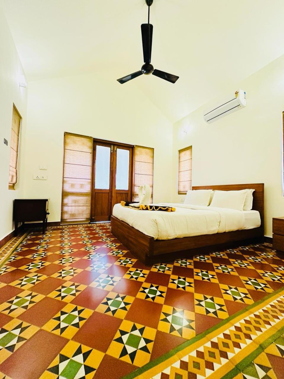 Tarang Holiday Homes ไวทีรี ภายนอก รูปภาพ