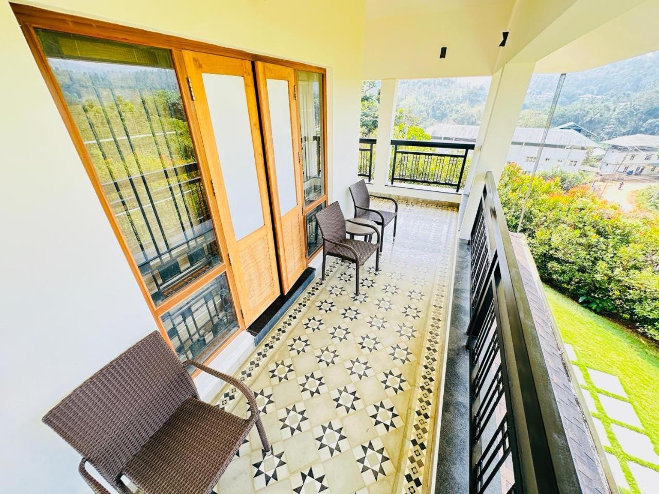 Tarang Holiday Homes ไวทีรี ภายนอก รูปภาพ