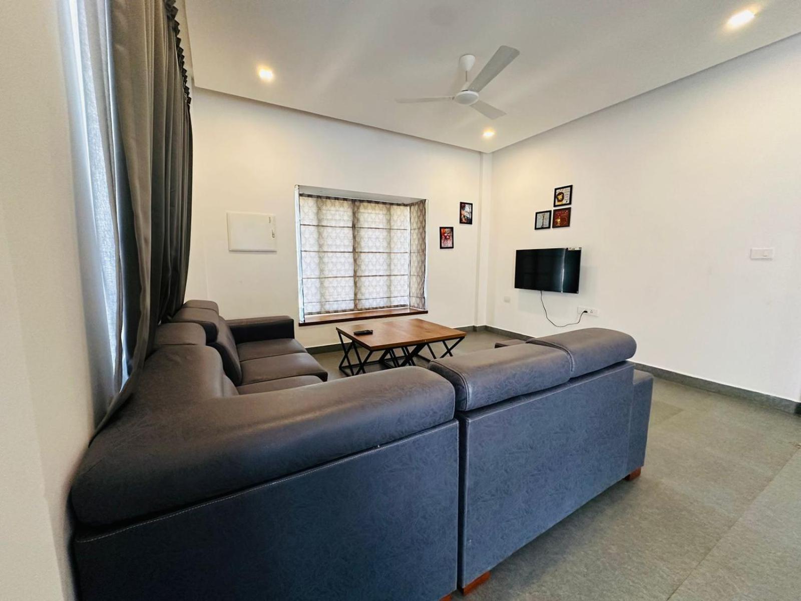 Tarang Holiday Homes ไวทีรี ภายนอก รูปภาพ