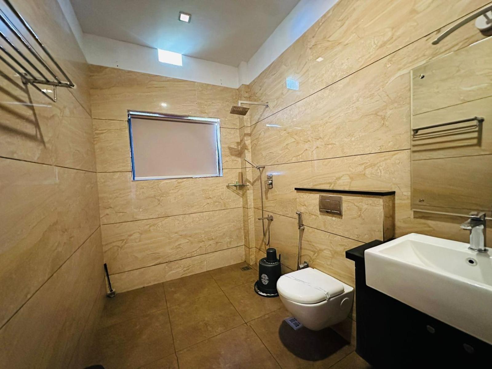 Tarang Holiday Homes ไวทีรี ภายนอก รูปภาพ